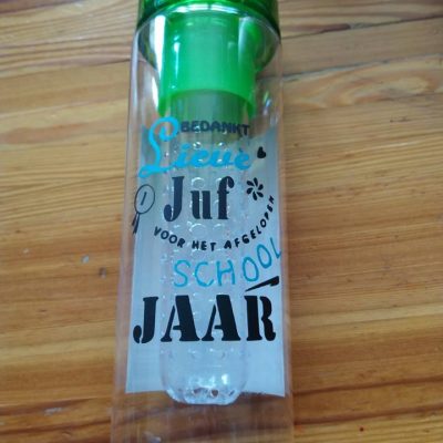 Water beker met ruimte voor ijsblokjes of fruit