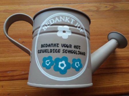 Leuke gietijzeren gietertjes met tekst